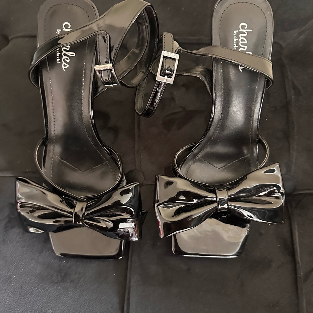 Charlies Black Elegant Heels with Bow